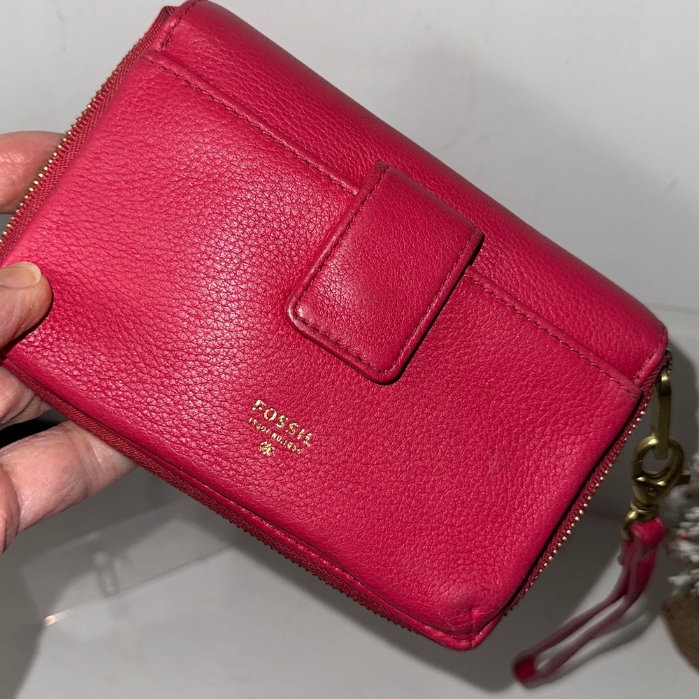 Fossil Clutch Wallet Wristlet Pink Fuschia Pebbled Leather Zip Snap Front Pocket